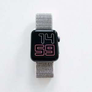 ساعت هوشمند ال ای دی